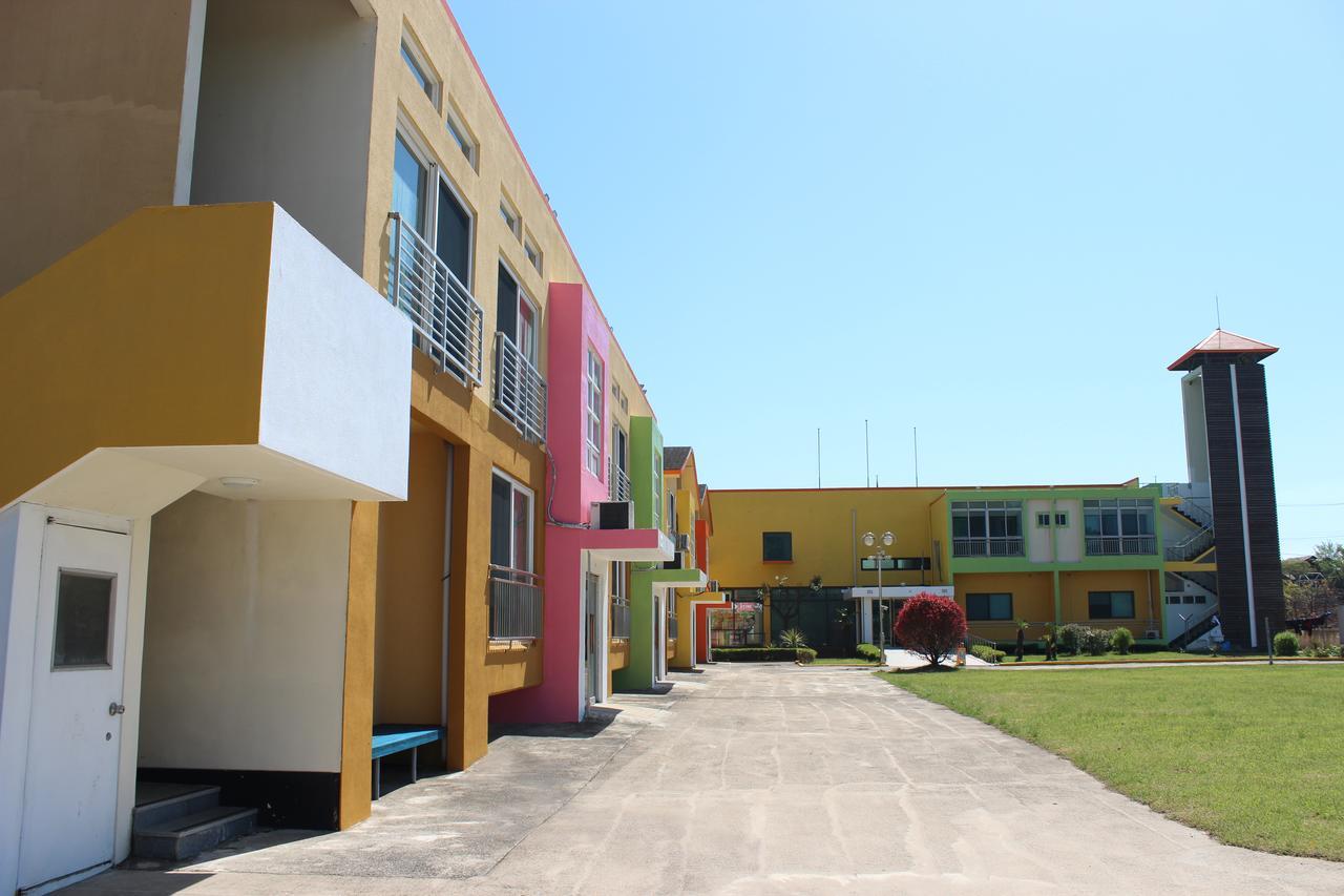 Geomunoreum Hostel Jeju Bagian luar foto